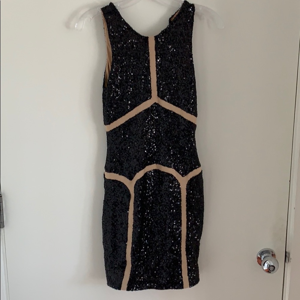 Amazing sequence dress.